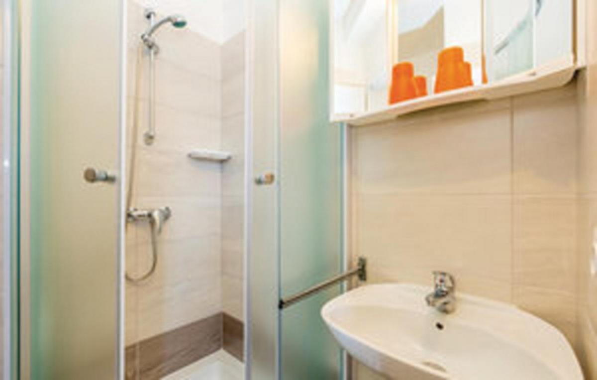 Adriatic Apartmani A2-A6, Rab Kampor Extérieur photo